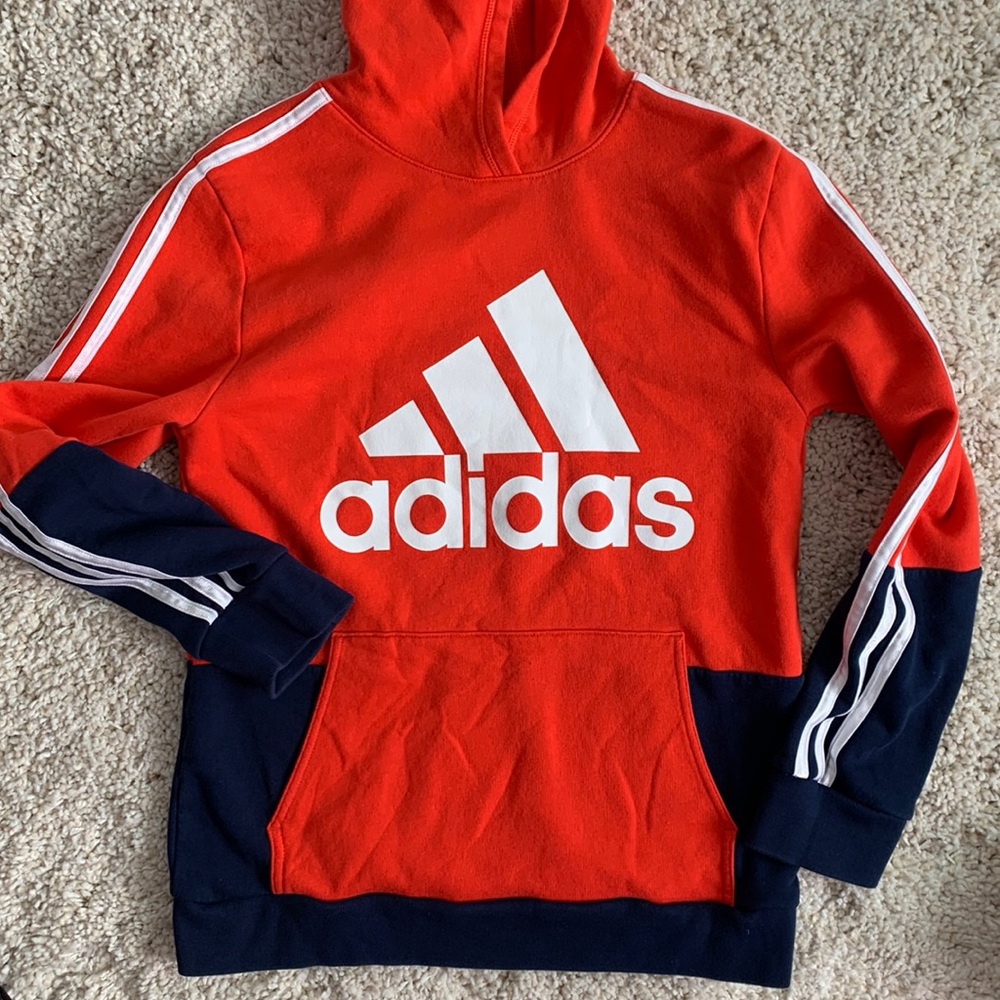 * Adidas | pull over